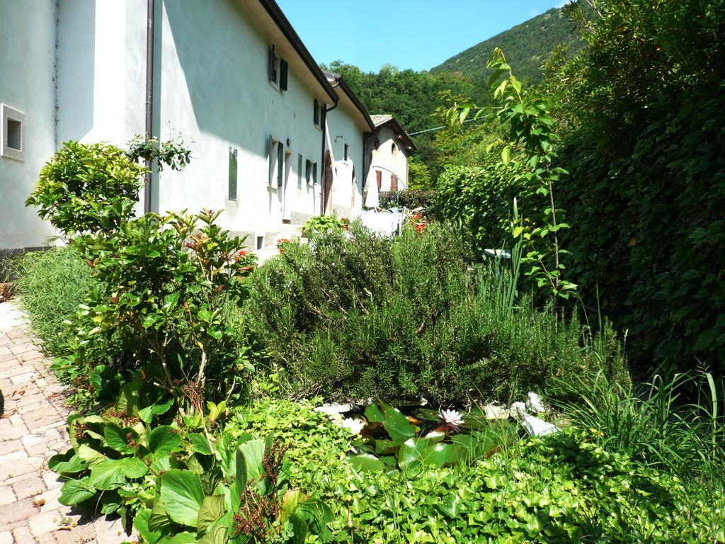 La Corte Dei Limoni Caprino Veronese Cameră foto