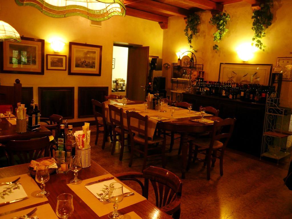 La Corte Dei Limoni Caprino Veronese Exterior foto