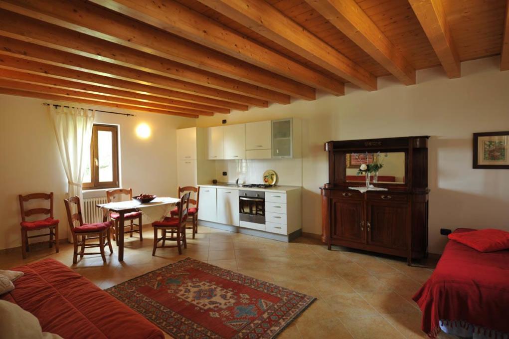 La Corte Dei Limoni Caprino Veronese Cameră foto